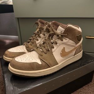 Jordan 1 Retro Armed Forces